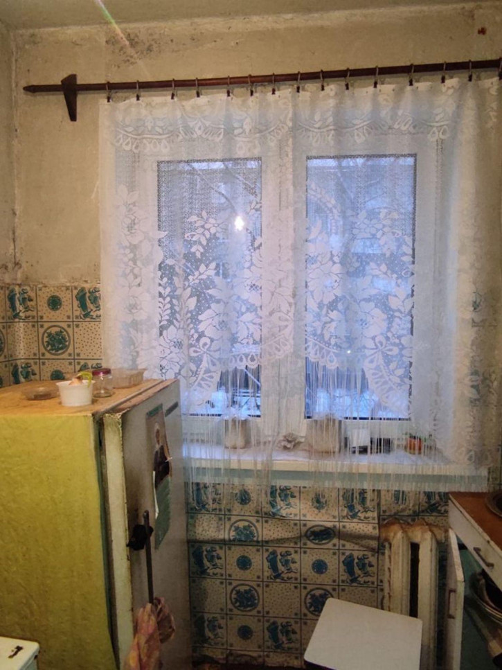 3-комн квартира Калинина, 10
