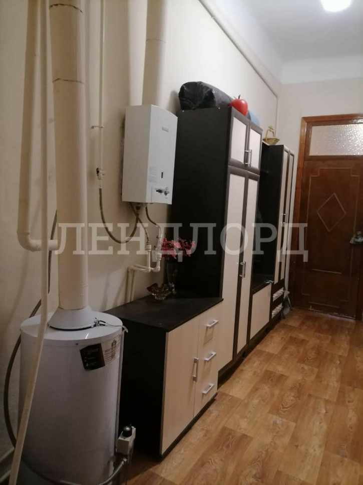 3-комн квартира улица Закруткина, 36/19