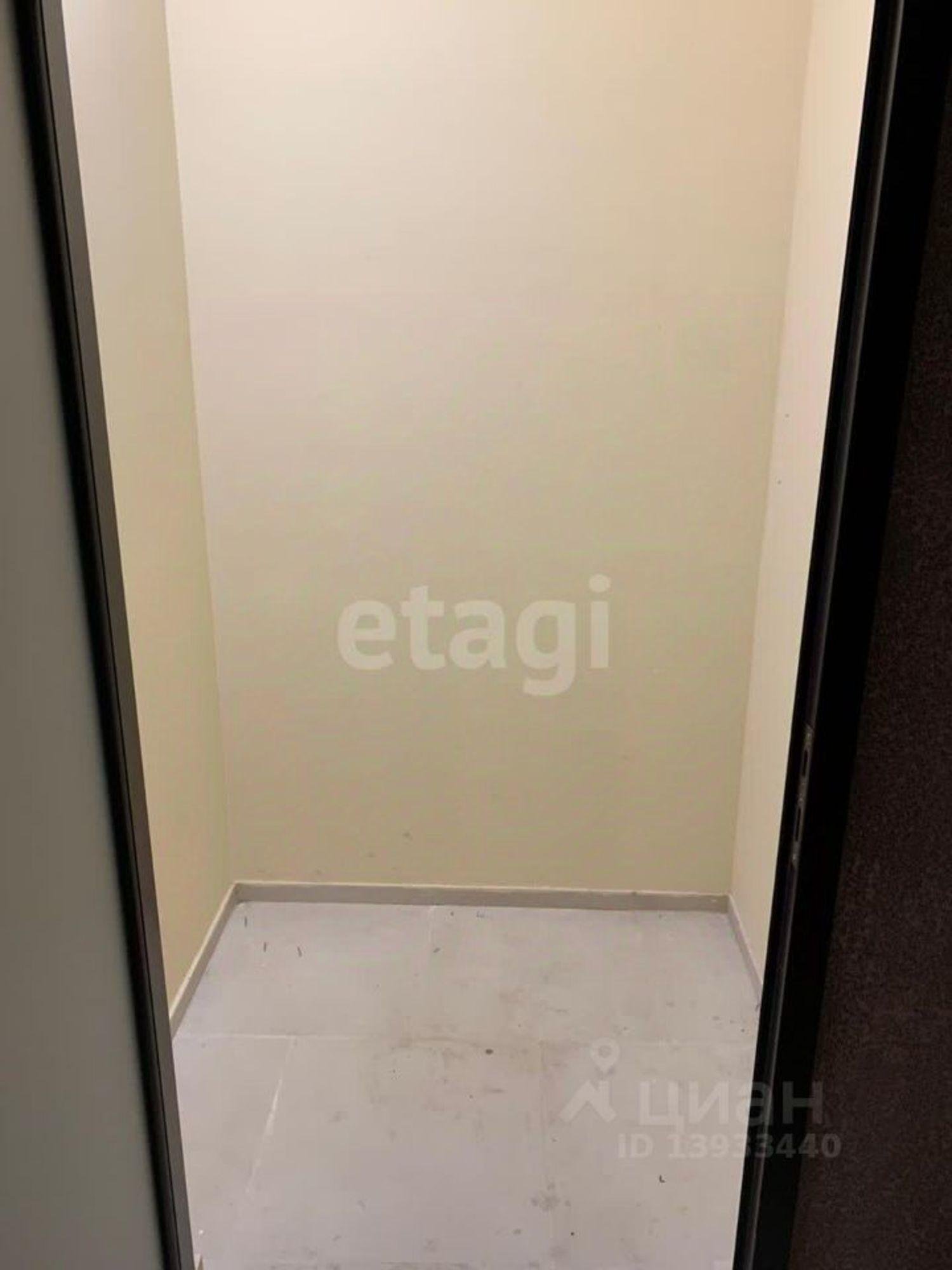 Купить складское помещение за 126 316 рублей на улица 50 лет Октября, 4