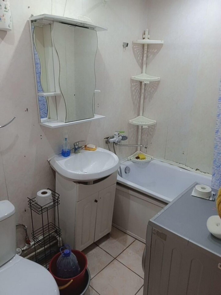 2-комн квартира Северодонецкая ул, 3