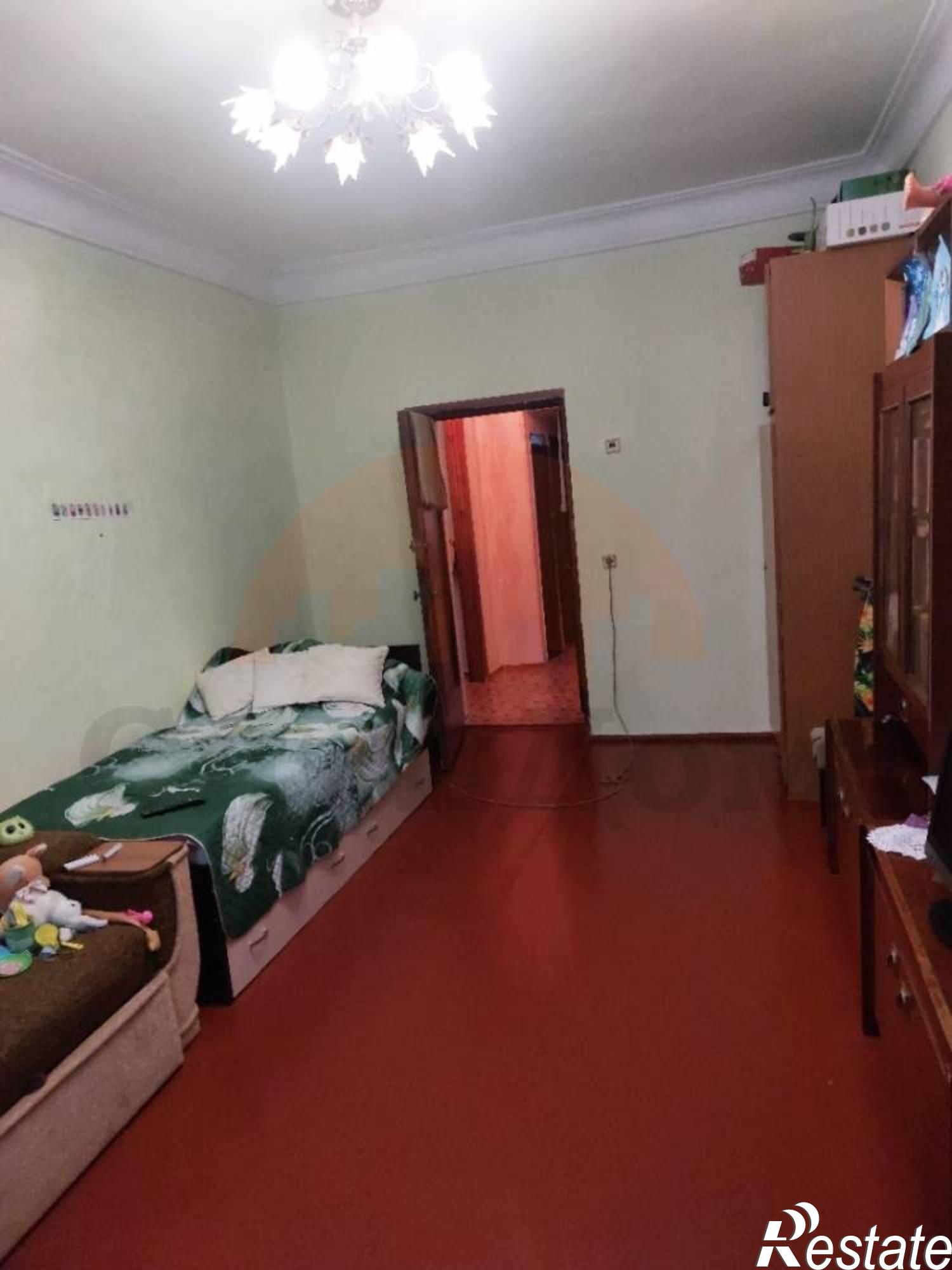Купить квартиру за 10 000 000 рублей на Ленина ул., 42
