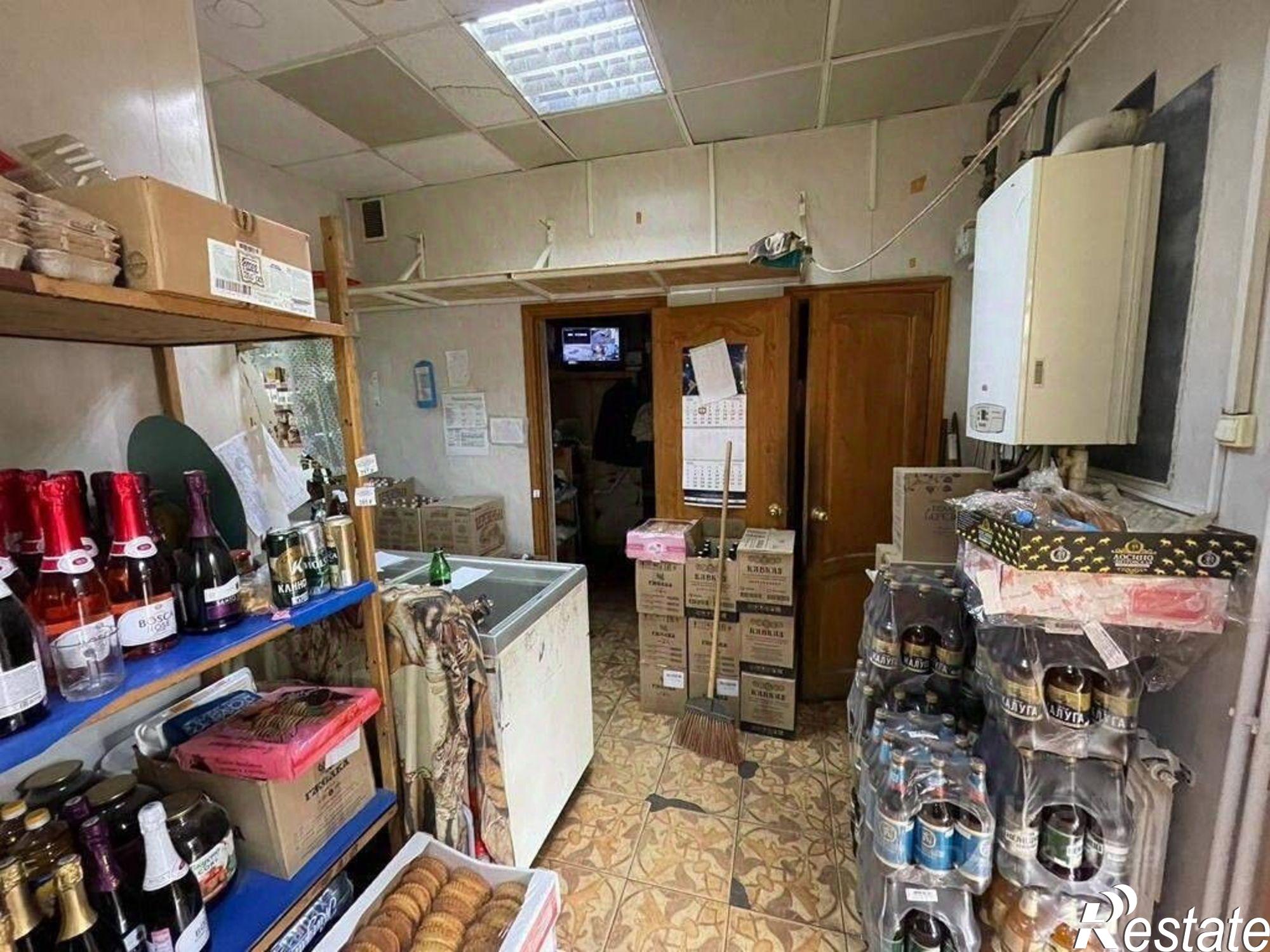 Купить торговое помещение за 4 800 150 рублей на ул Белинского, 6