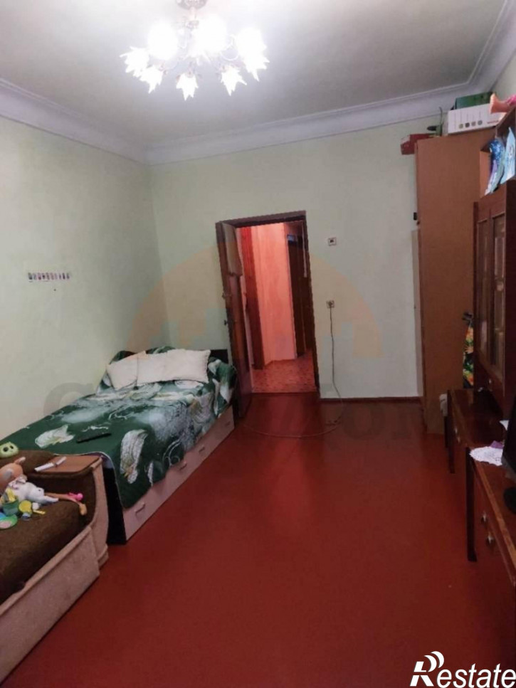 3-комн квартира Ленина ул., 42
