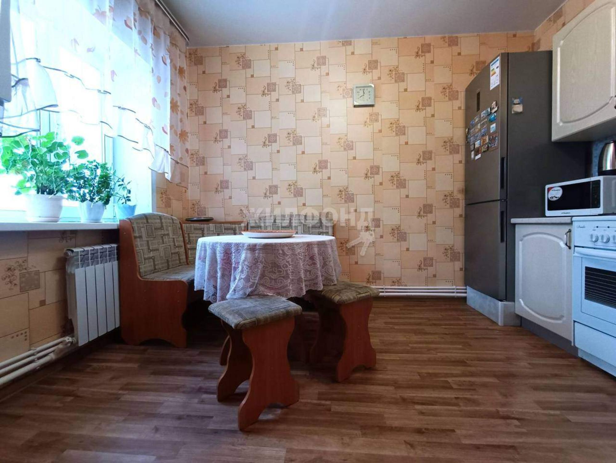 Купить дачу, дом, коттедж за 8 200 000 рублей на Речная улица