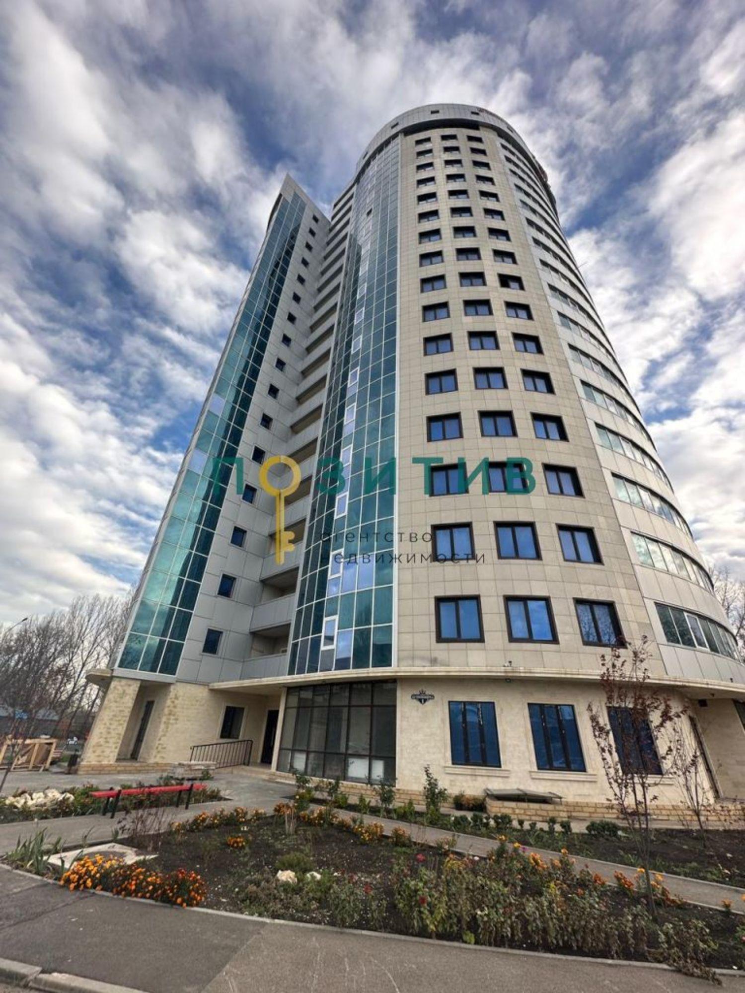 Купить квартиру за 9 400 000 рублей на Бунимовича ул, 1 а