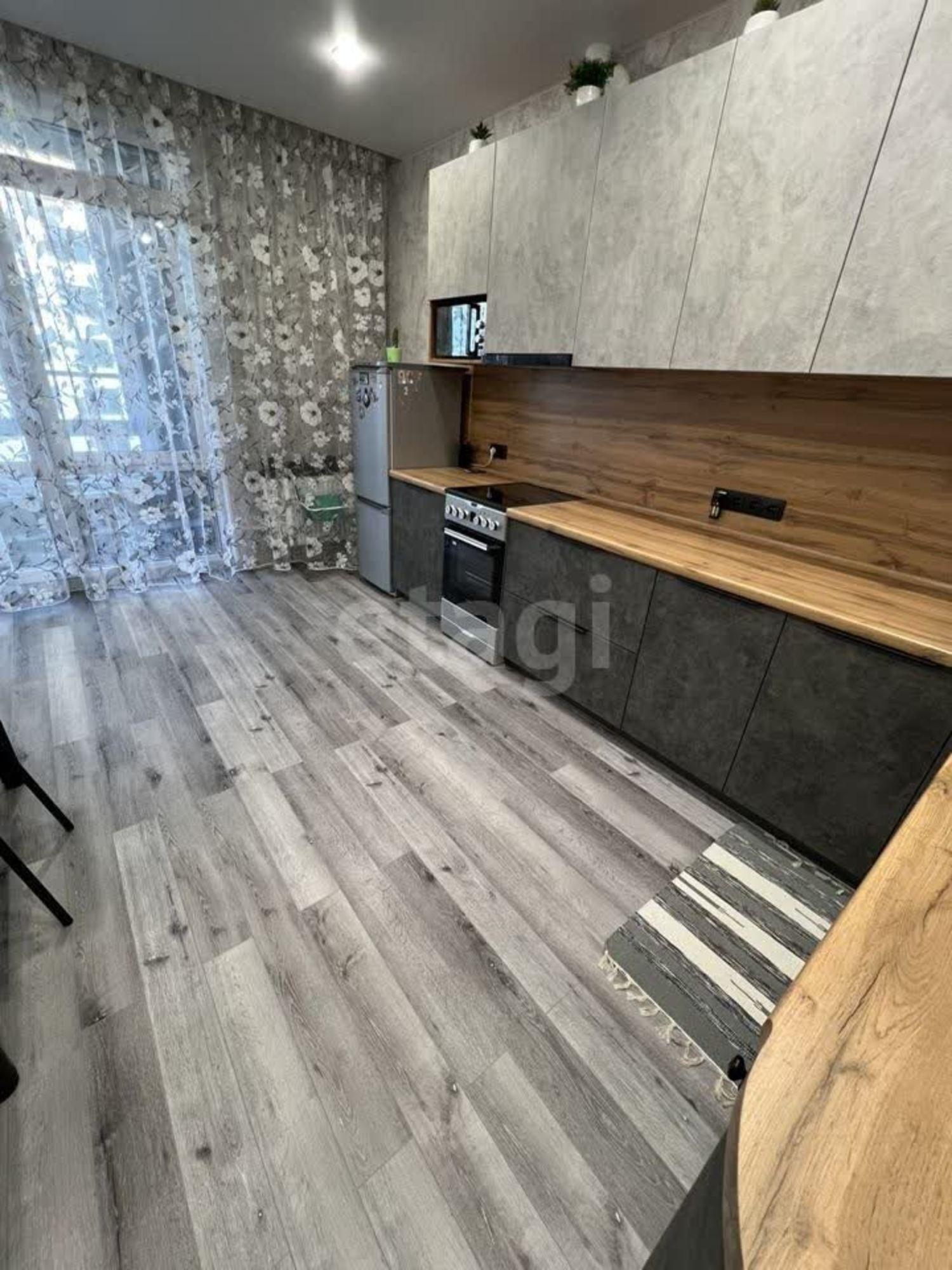 Купить квартиру за 9 660 000 рублей на Павла Никольского, 12