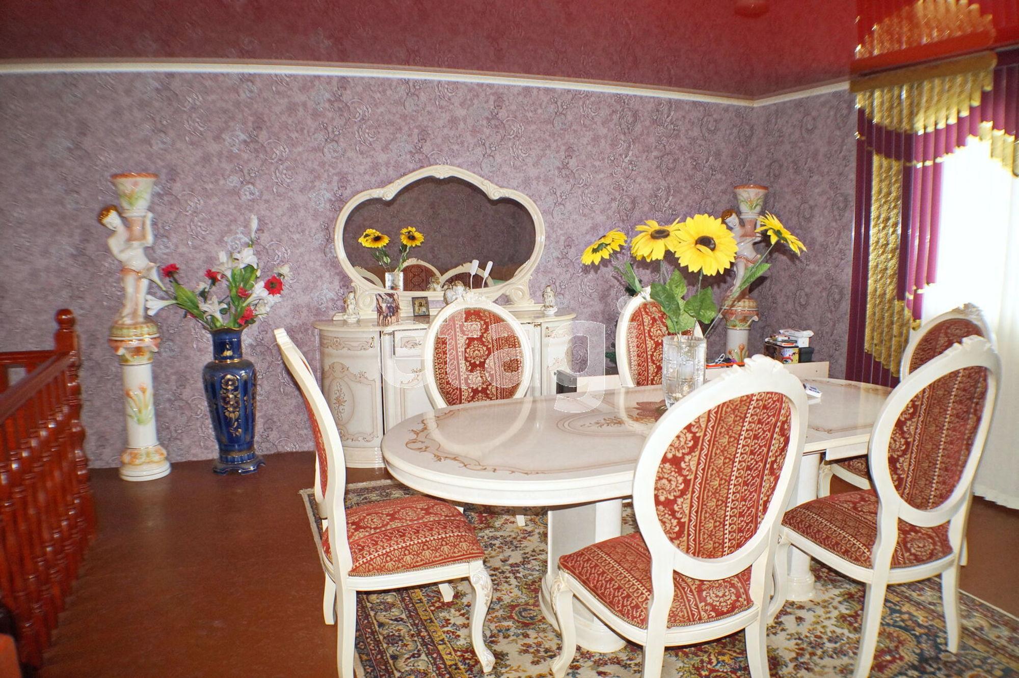 Купить дачу, дом, коттедж за 10 300 000 рублей на Садовая улица