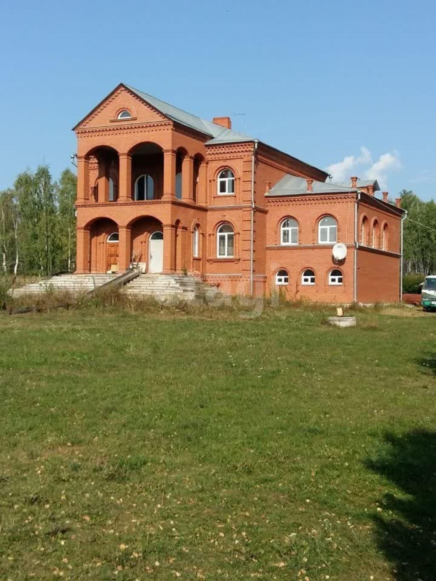 Купить дачу, дом, коттедж за 12 000 000 рублей на Садовая улица