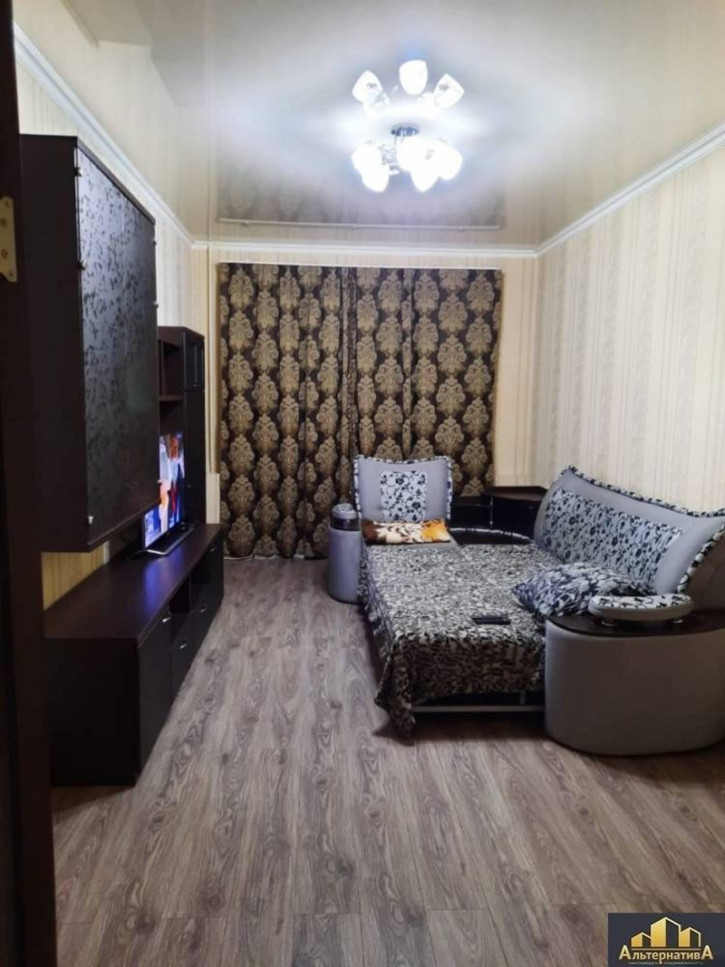 2-комн квартира Балахонова ул.