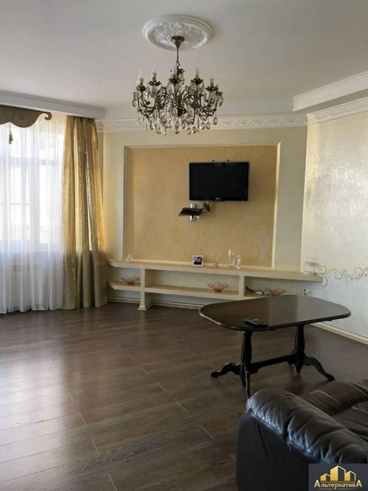 2-комн квартира Ленина ул.