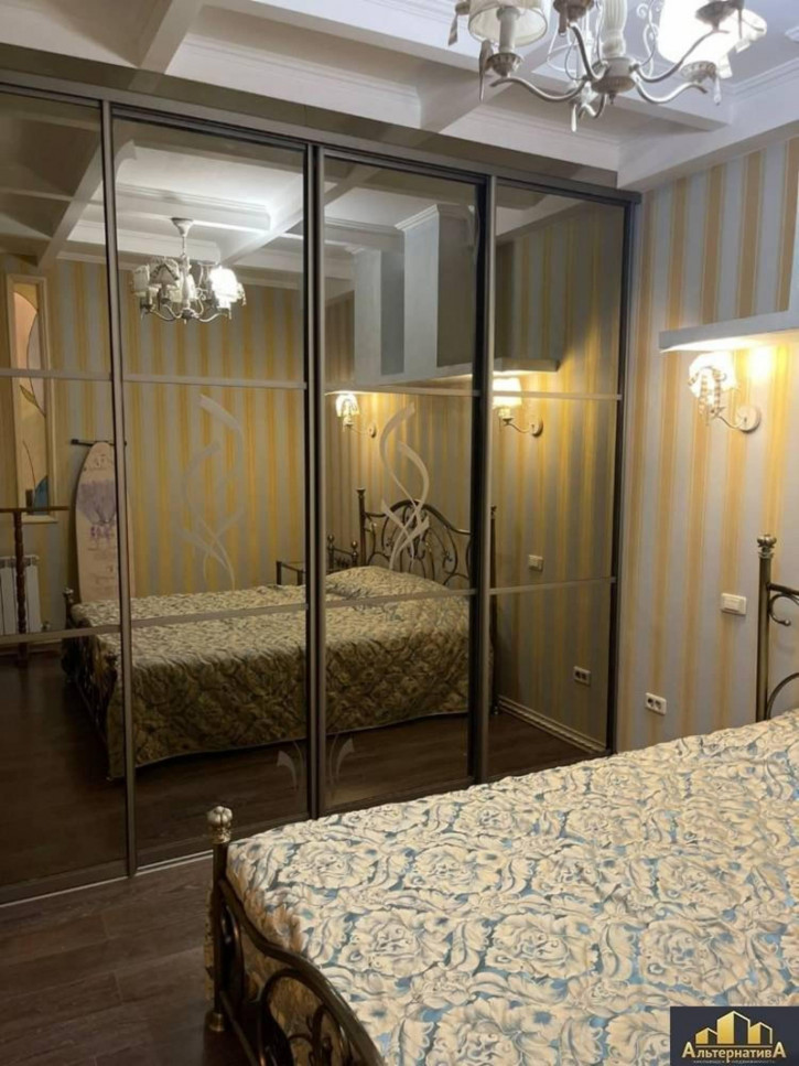 2-комн квартира Ленина ул.