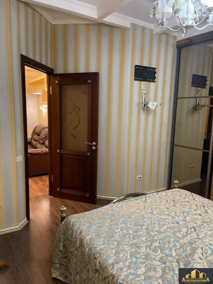 2-комн квартира Ленина ул.