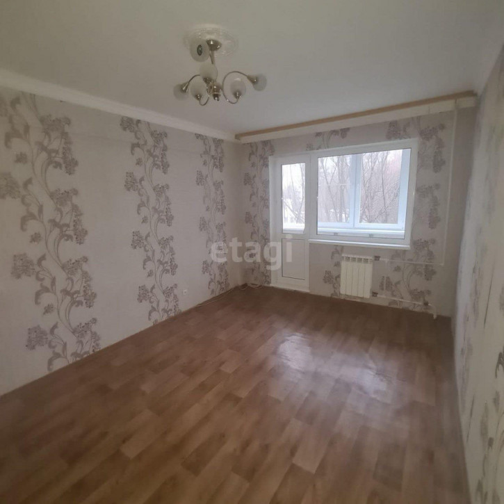 2-комн квартира Гашека, 4/1
