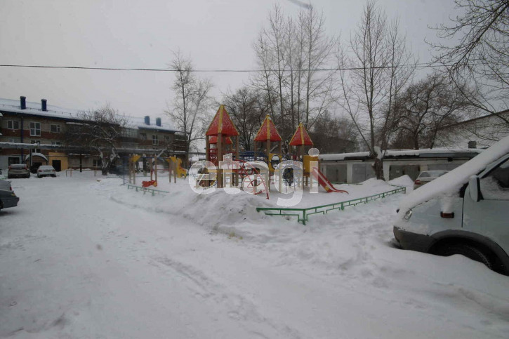 Студия Октябрьская, 1