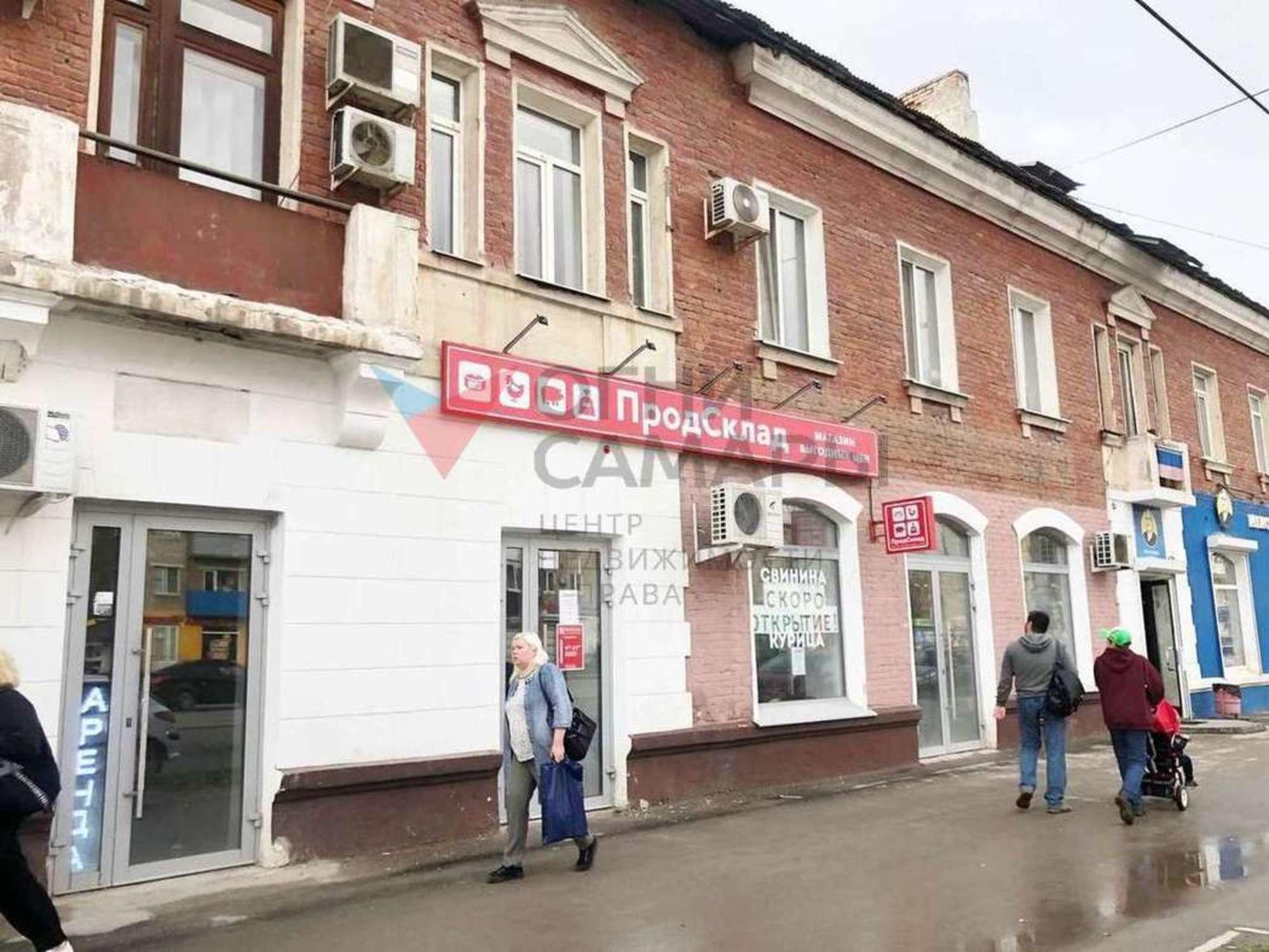 Купить торговое помещение за 10 900 000 рублей на Победы улица, 132