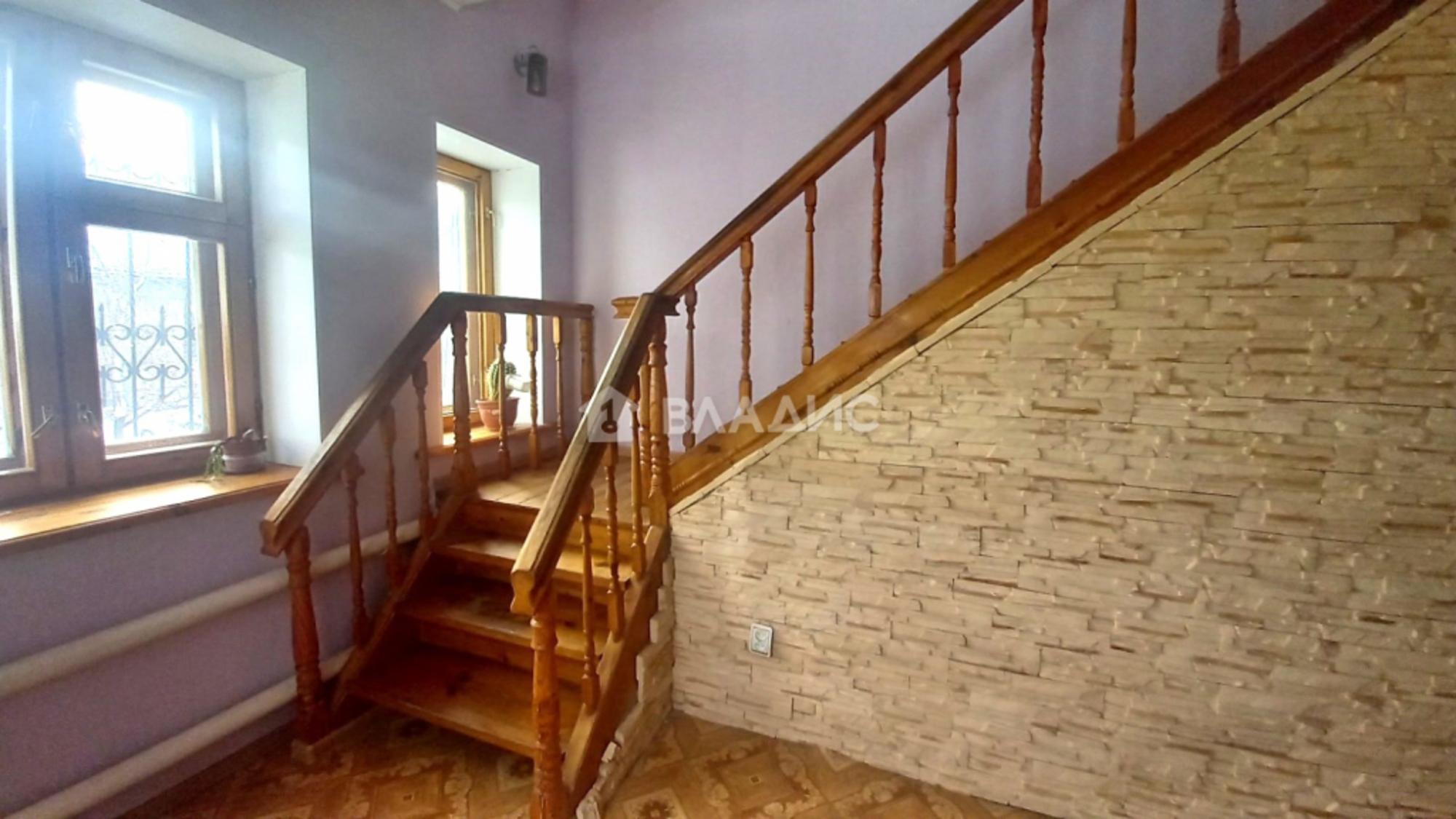 Купить дачу, дом, коттедж за 13 500 000 рублей на Объединения ул, 12А