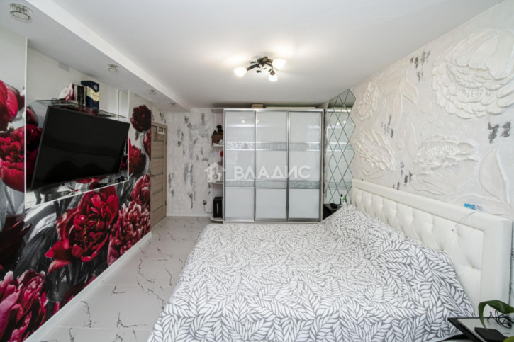 3-комн квартира Арктическая ул, 20