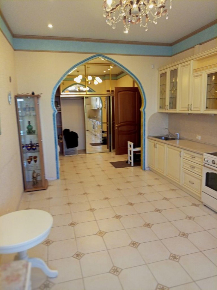 4-комн квартира Новая ул, 8
