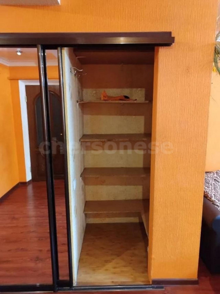 2-комн квартира Менжинского улица, д.8