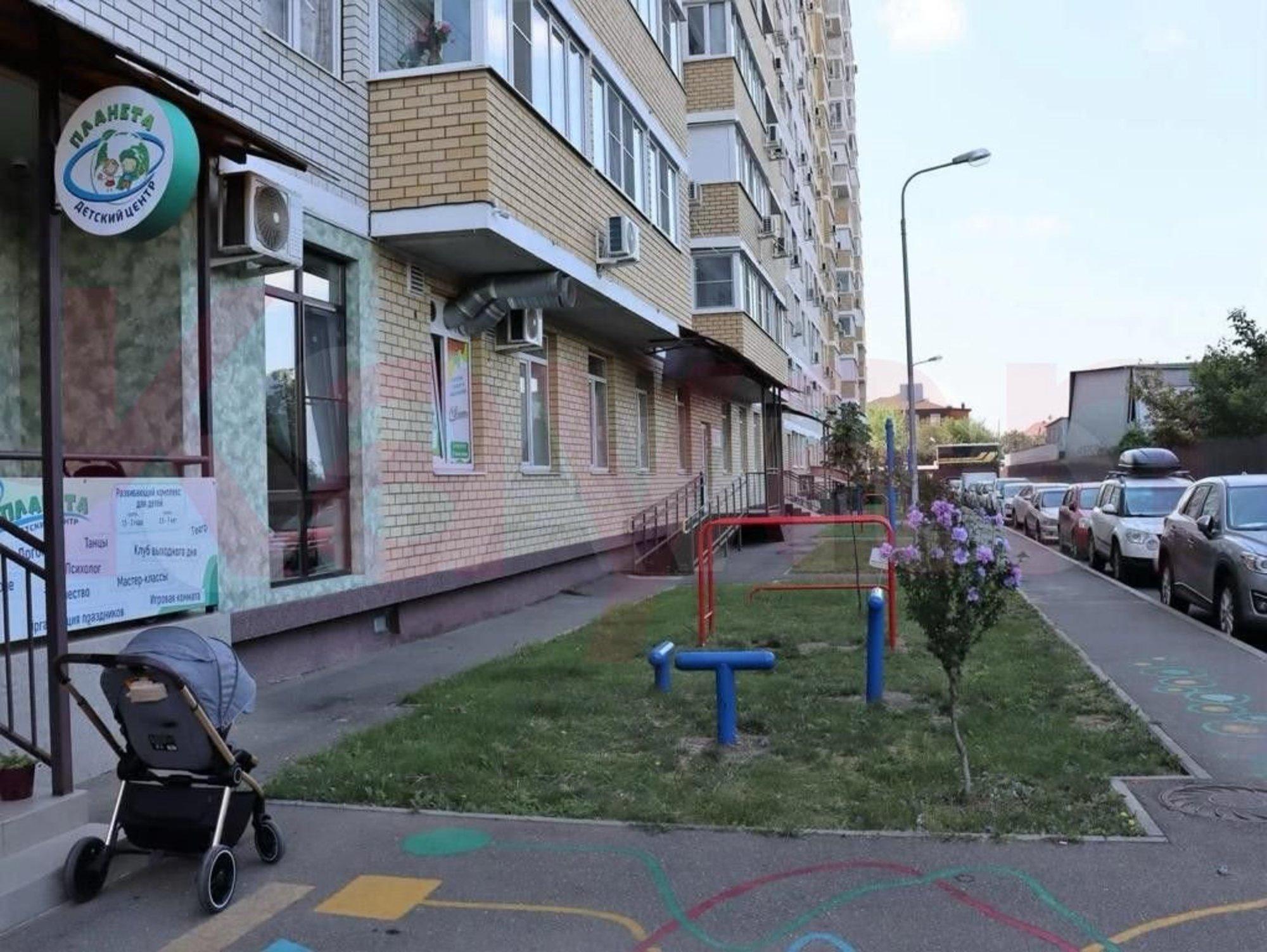 Купить помещение свободного назначения за 35 000 000 рублей на Кореновская ул.