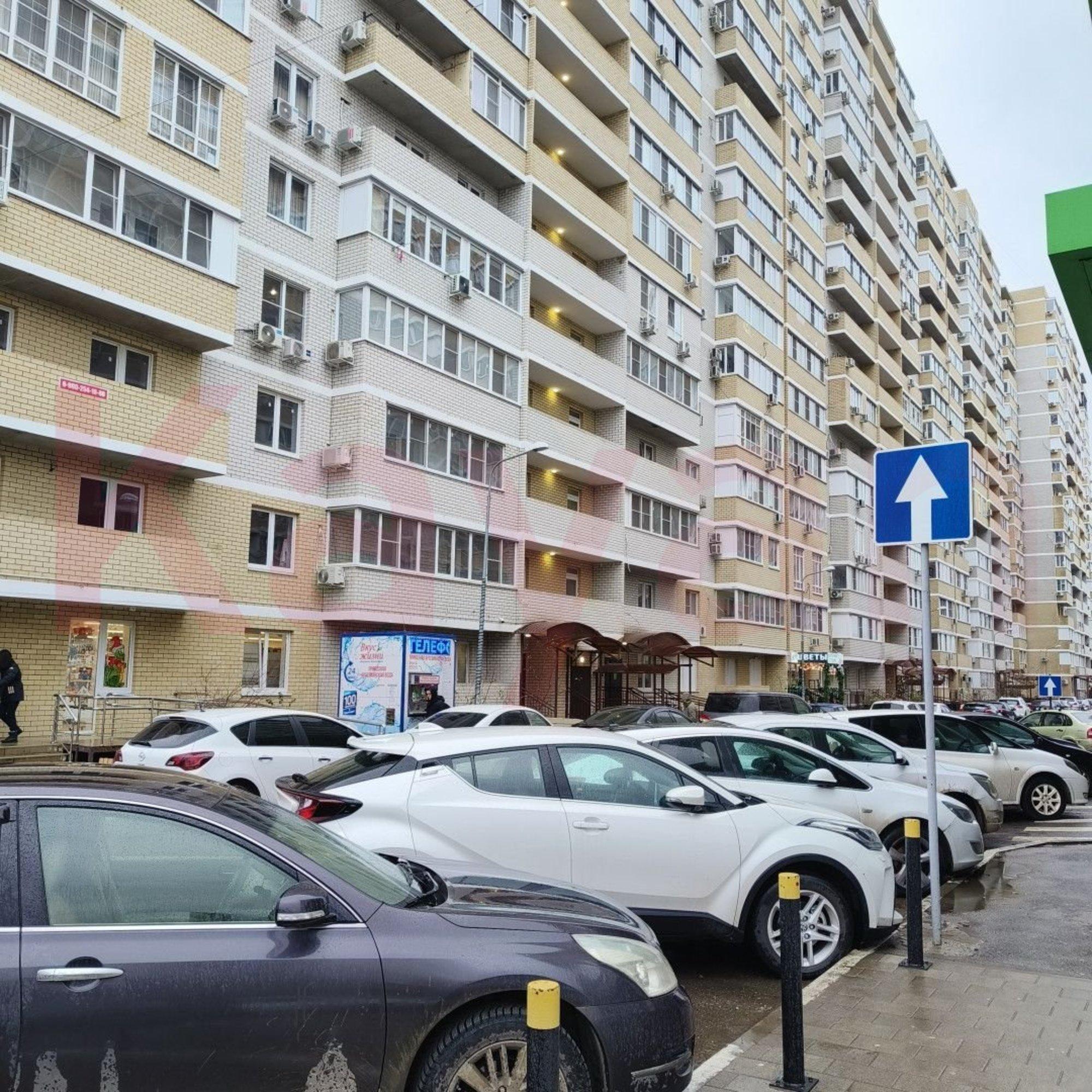 Купить помещение свободного назначения за 35 000 000 рублей на Кореновская ул.