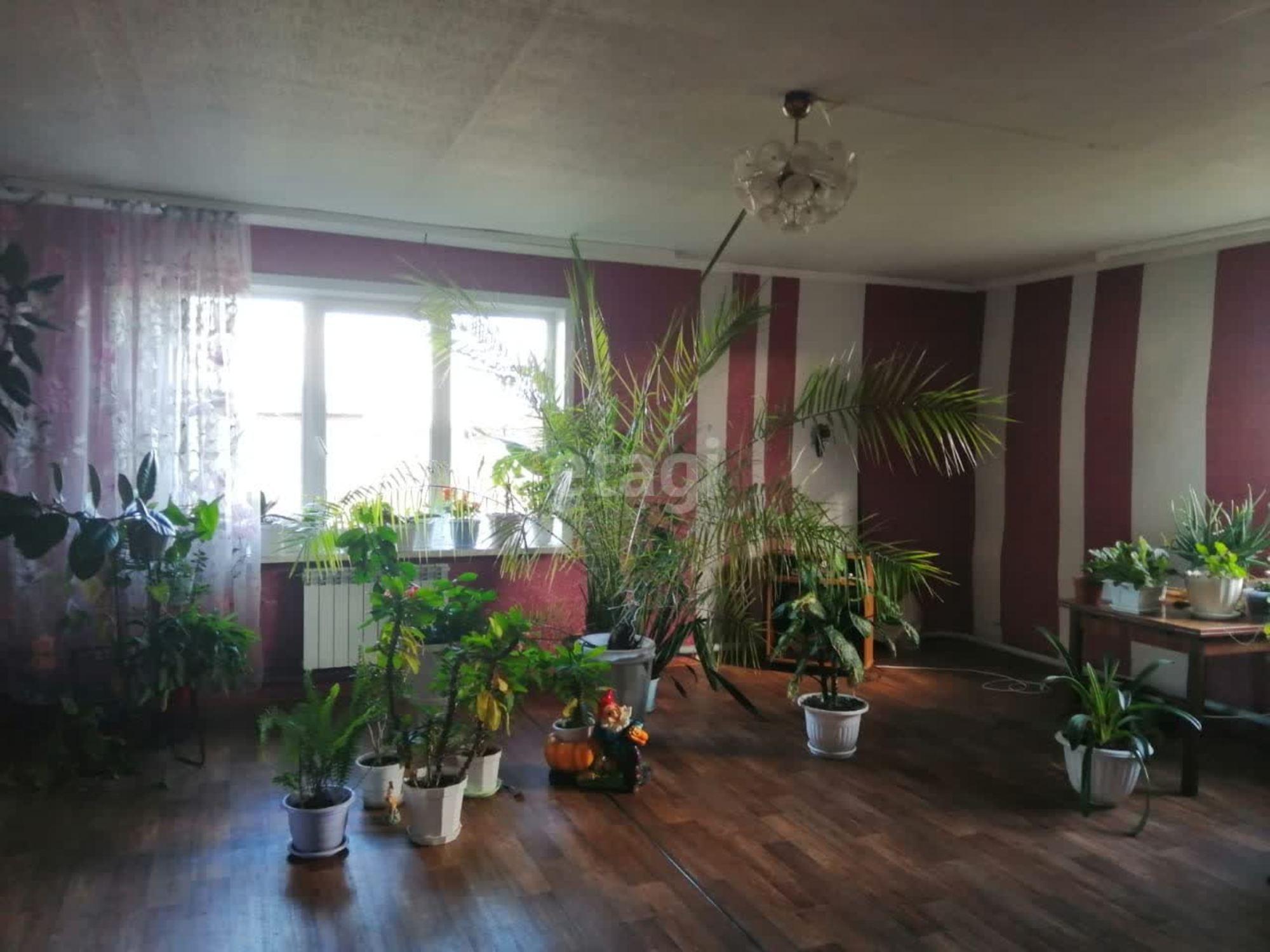 Купить дачу, дом, коттедж за 3 300 000 рублей на Ленина, 1