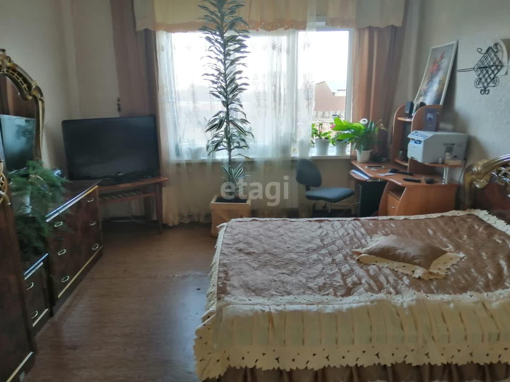 Купить дачу, дом, коттедж за 3 300 000 рублей на Ленина, 1