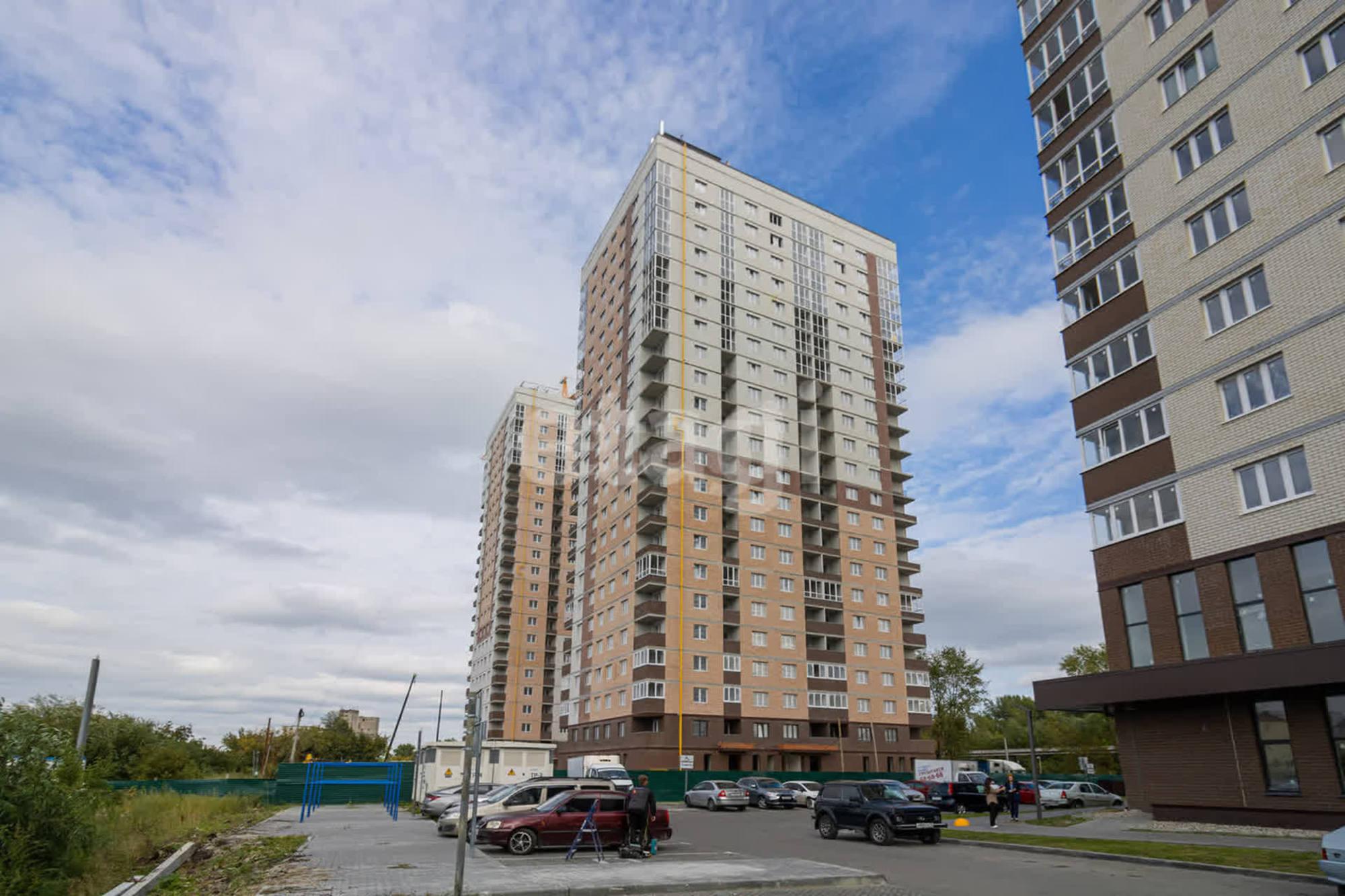 Купить квартиру за 4 400 000 рублей на Дамбовская, 27/1