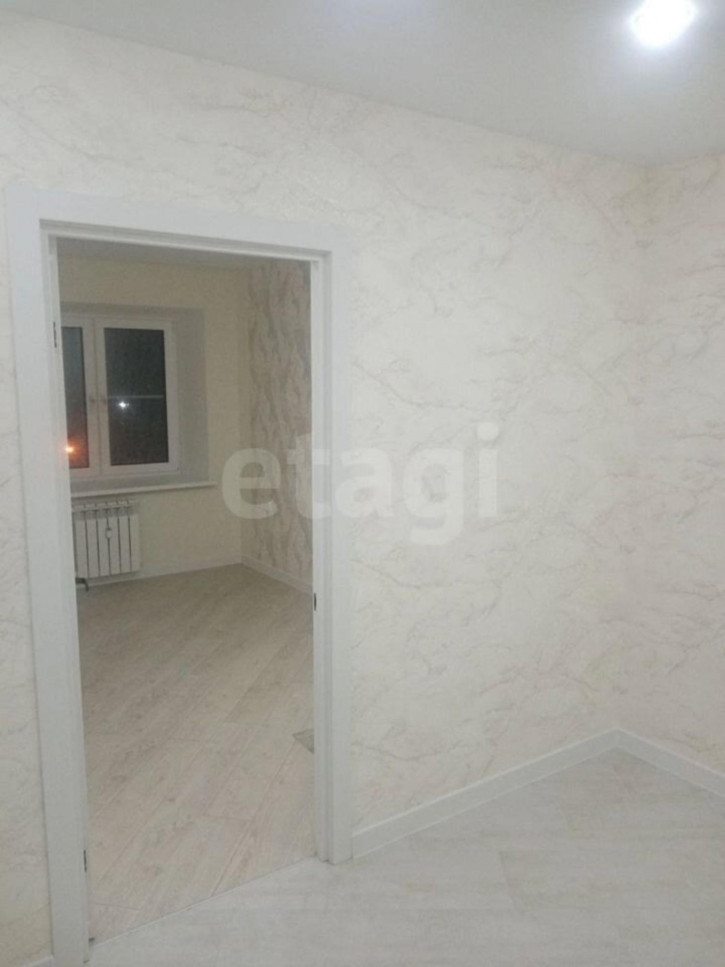 2-комн квартира улица Возрождения, 86