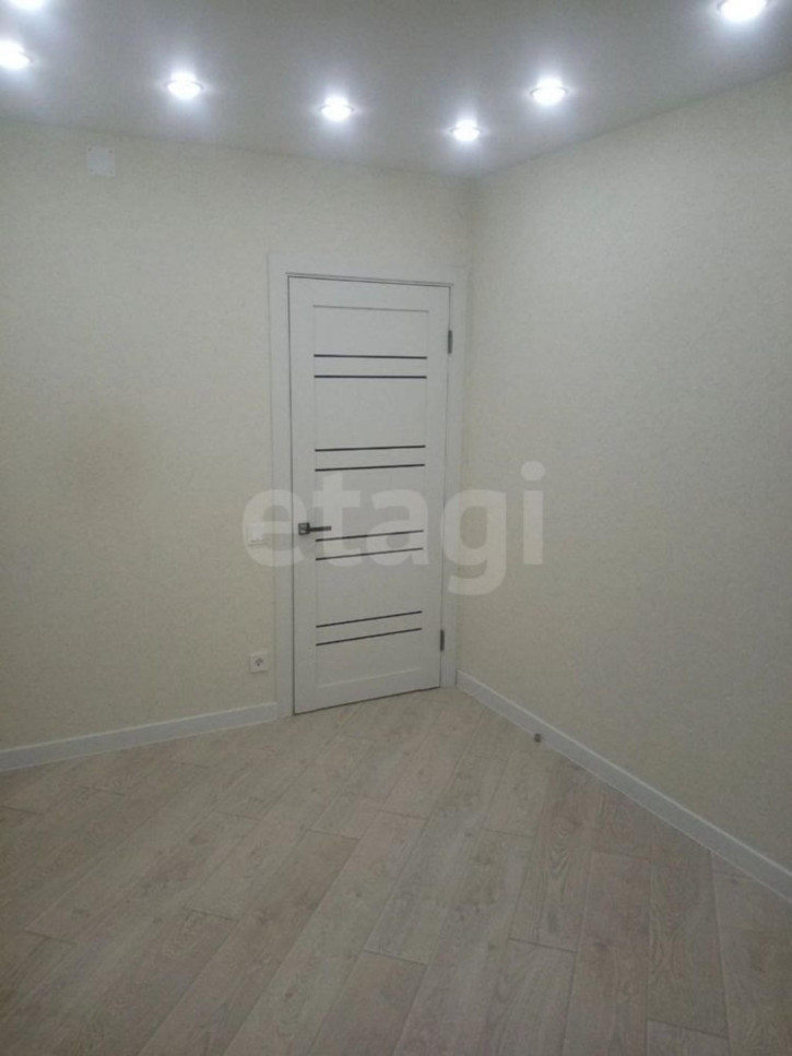 2-комн квартира улица Возрождения, 86