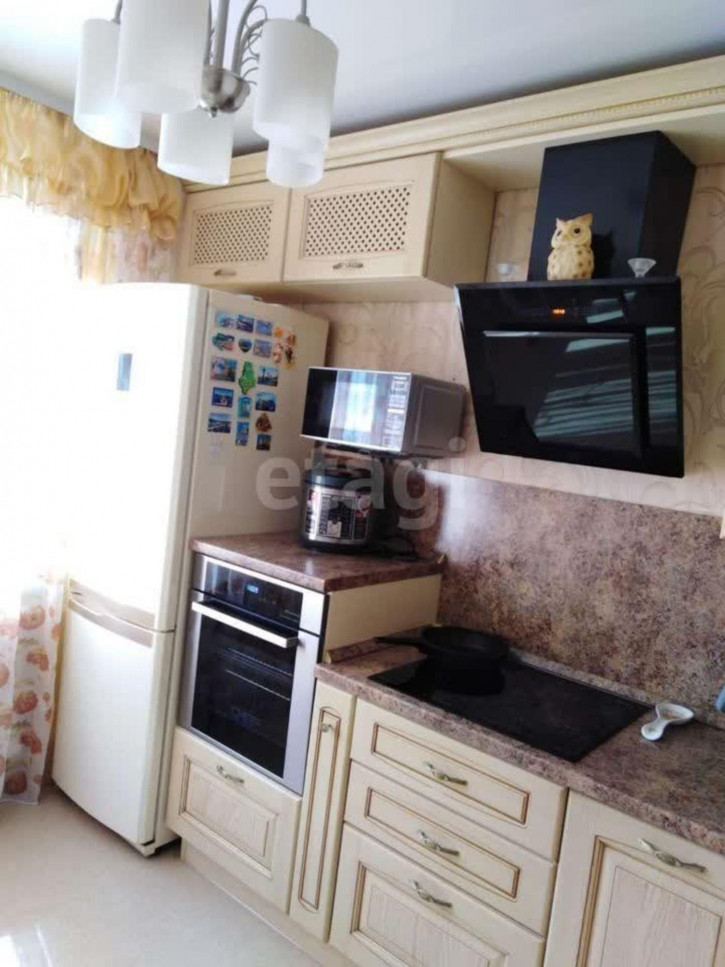 2-комн квартира Строителей, 1