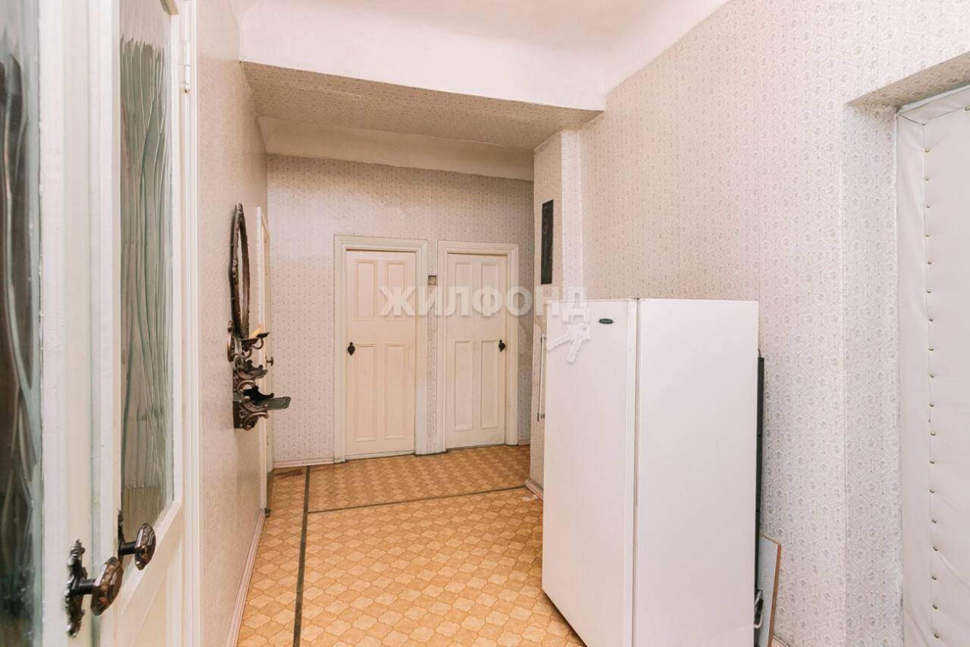 Купить квартиру за 8 300 000 рублей на Пархоменко улица, д.8