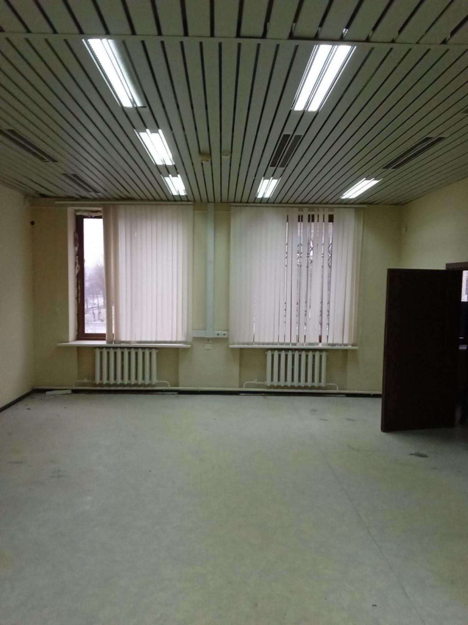 Сдать офис, помещение под офис за 6 400 рублей на Волгоградская область, Камышин,  Базарова, 101