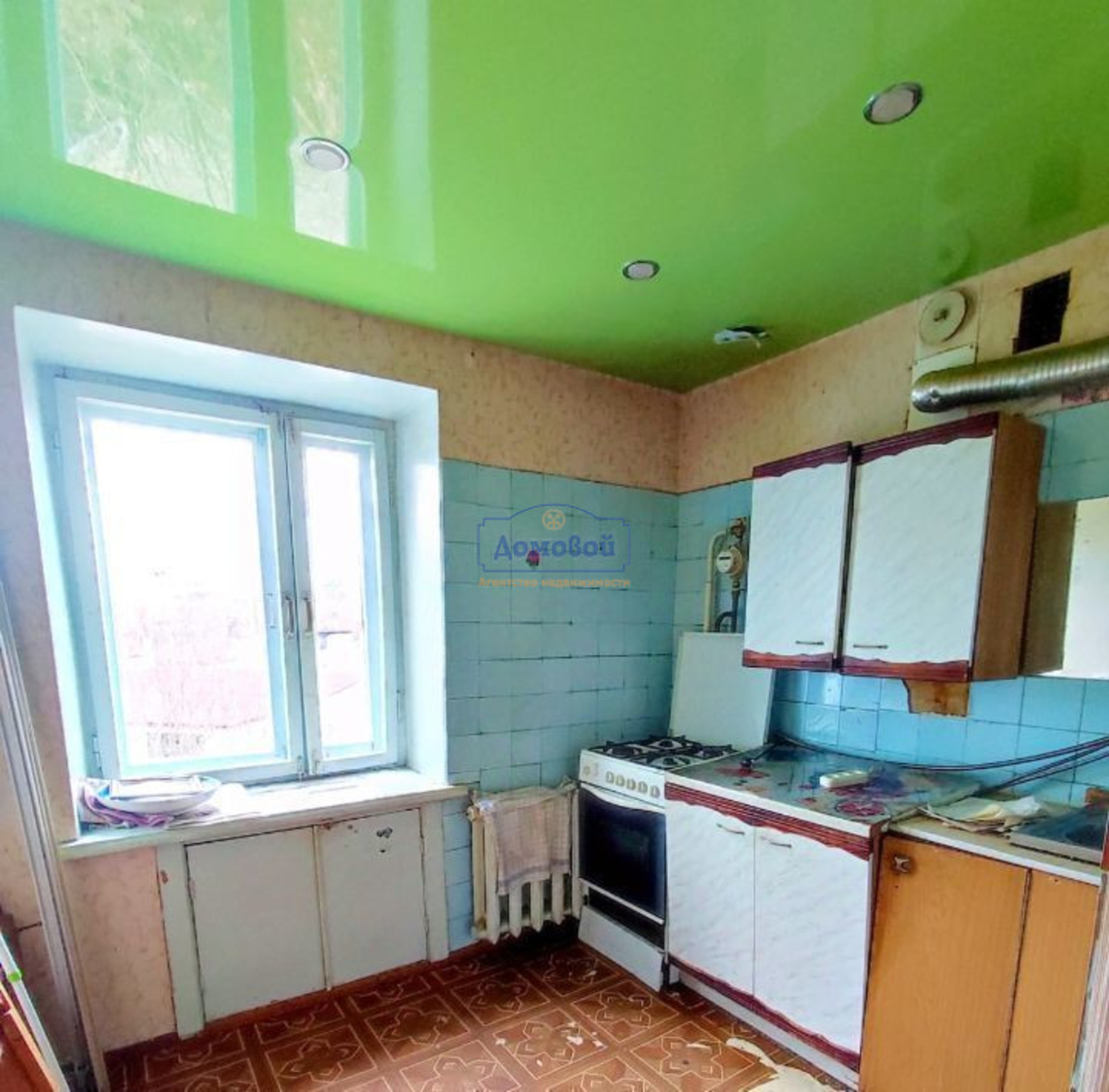 Купить квартиру за 2 500 000 рублей на Гурьянова ул., 8к1