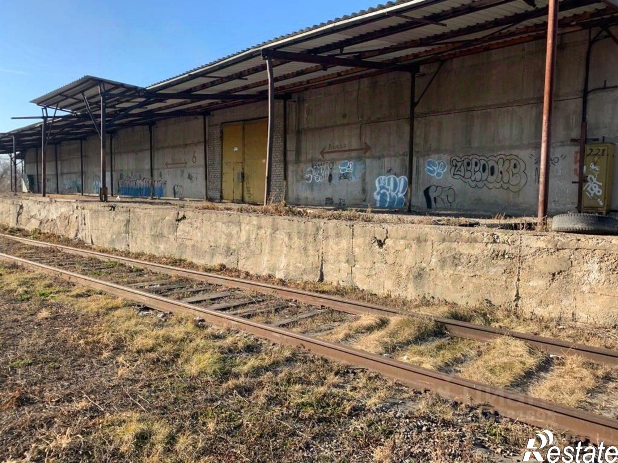 Купить складское помещение за 18 000 000 рублей на 1-я Таёжная улица, 2