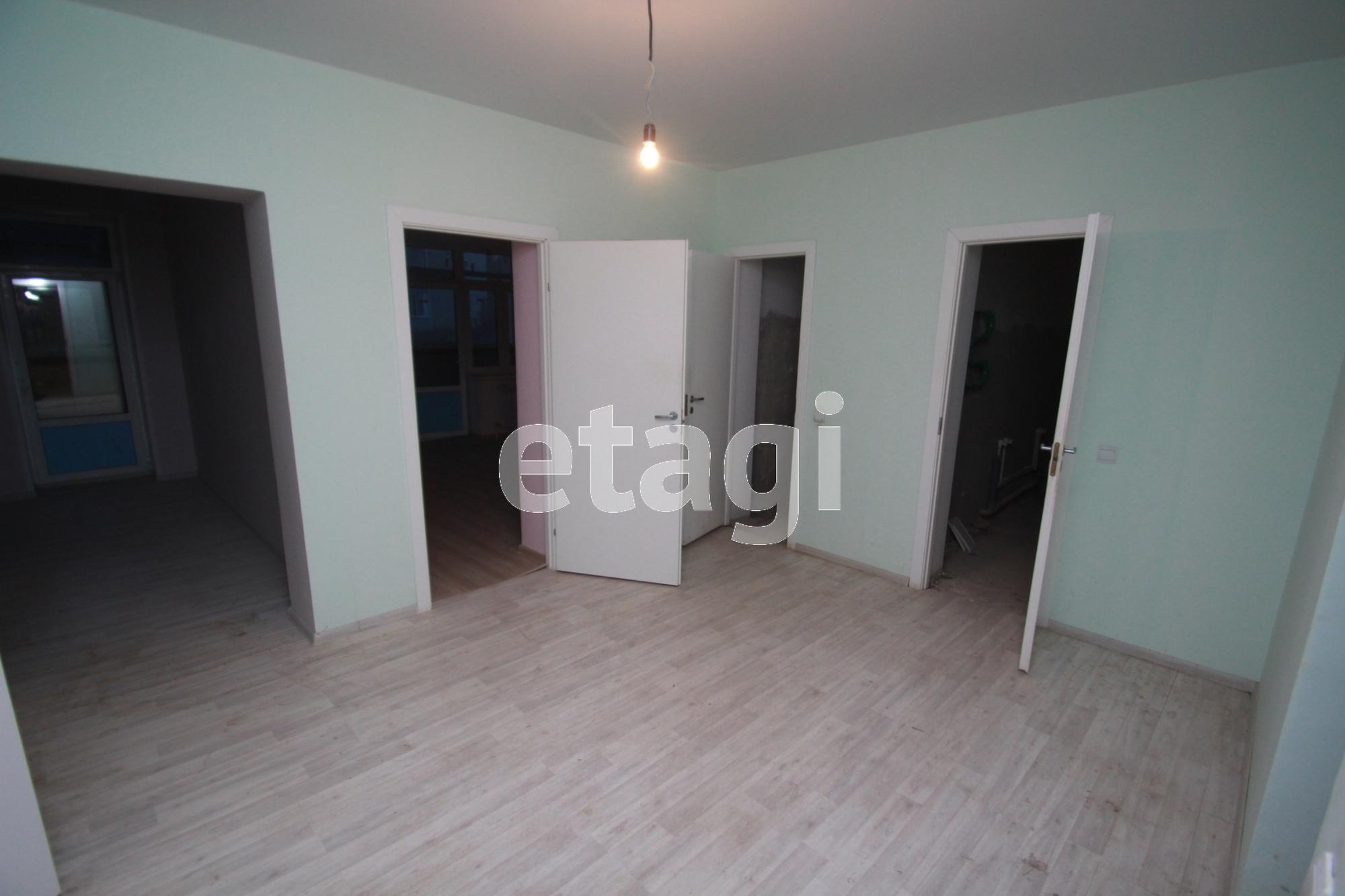 Купить квартиру за 12 576 000 рублей на Овражная, 10