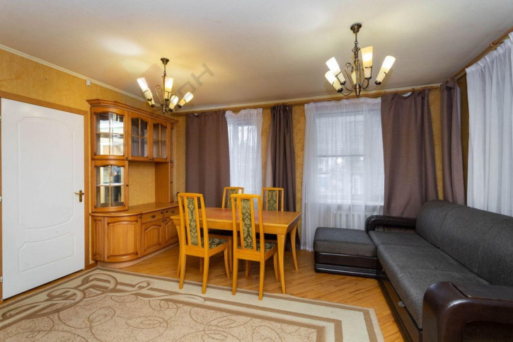 3-комн квартира Офицерская ул, 43