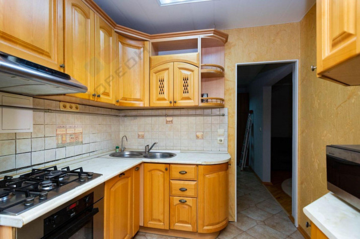 3-комн квартира Офицерская ул, 43