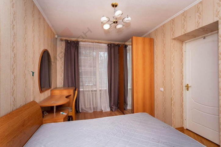 3-комн квартира Офицерская ул, 43