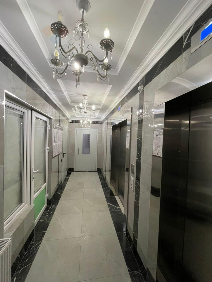 1-комн квартира Тепличная ул (Российский п), 62
