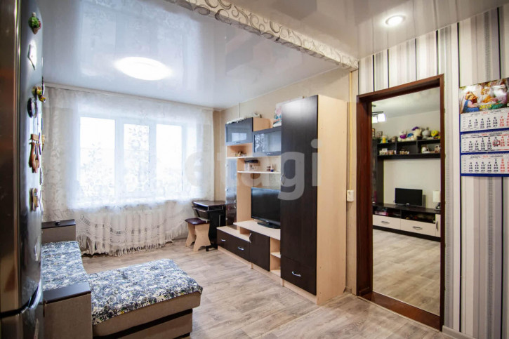 Комната Боровая, 8