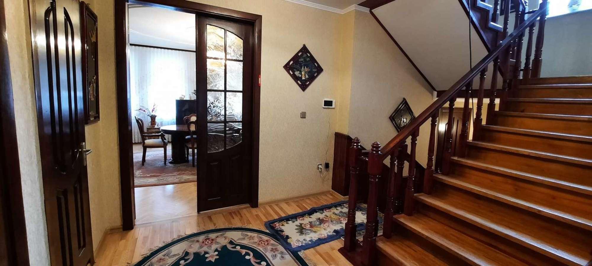 Купить дачу, дом, коттедж за 20 500 000 рублей на Шишкова улица, 98