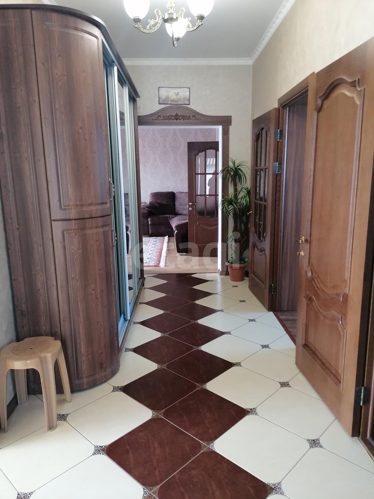 Купить дачу, дом, коттедж за 10 500 000 рублей на Космонавтов