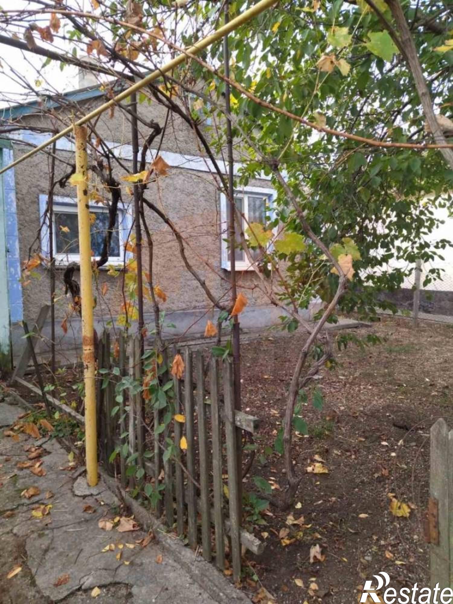 Купить дачу, дом, коттедж за 3 700 000 рублей на Октябрьская ул.