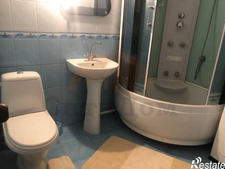 2-комн квартира Героев ул., 14