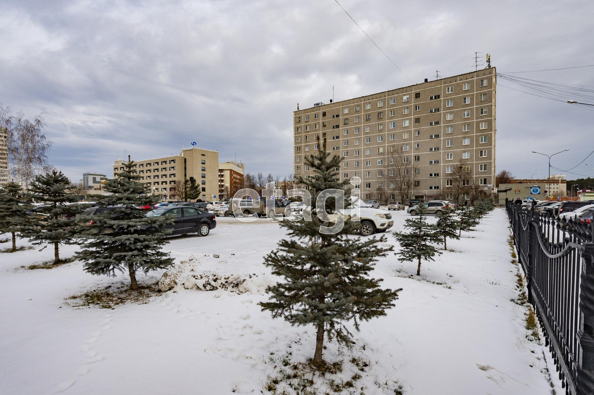 Сдать комнату за 15 000 рублей на Академика Бардина, 4