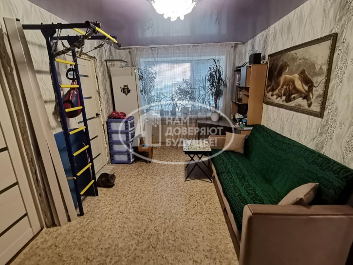4-комн квартира улица Копылова, 69А