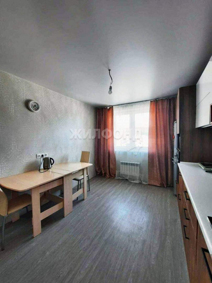 2-комн квартира Сибиряков-Гвардейцев улица, д.62/3