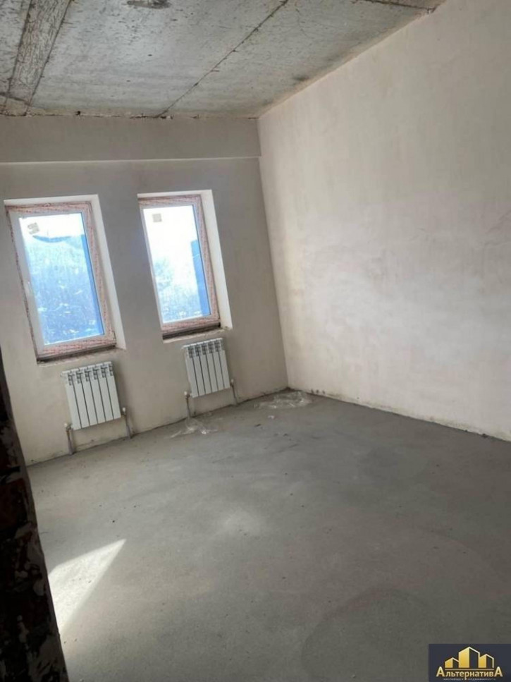 3-комн квартира 8 Марта ул.