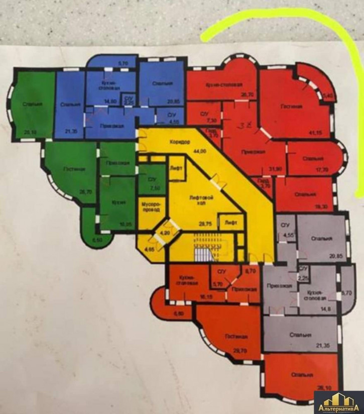 3-комн квартира 8 Марта ул.